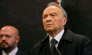 Presidencia analiza documento del Senado sobre posible dimisión del Fiscal Gertz Manero