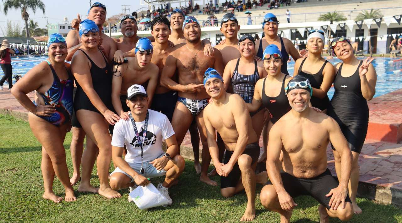 Nadadores de Escuelas Formativas del INDEM Compiten en la Segunda Copa INDEM de Natación