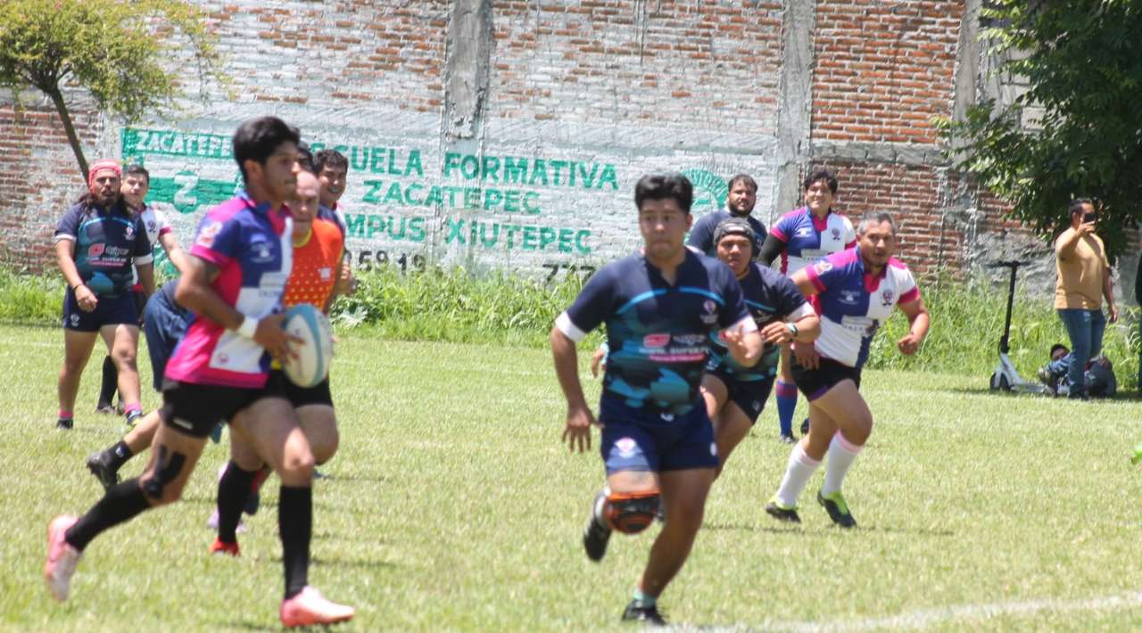 El Equipo Varonil se Prepara para la Fase Nacional