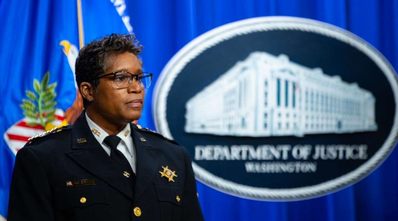 Renuncia la jefa de la Policía de Washington tras atentado contra miembros de la Guardia Nacional