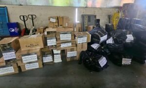 Aseguran más de 400 mil cigarrillos ilegales en operativo en la Central de Abasto de la CDMX