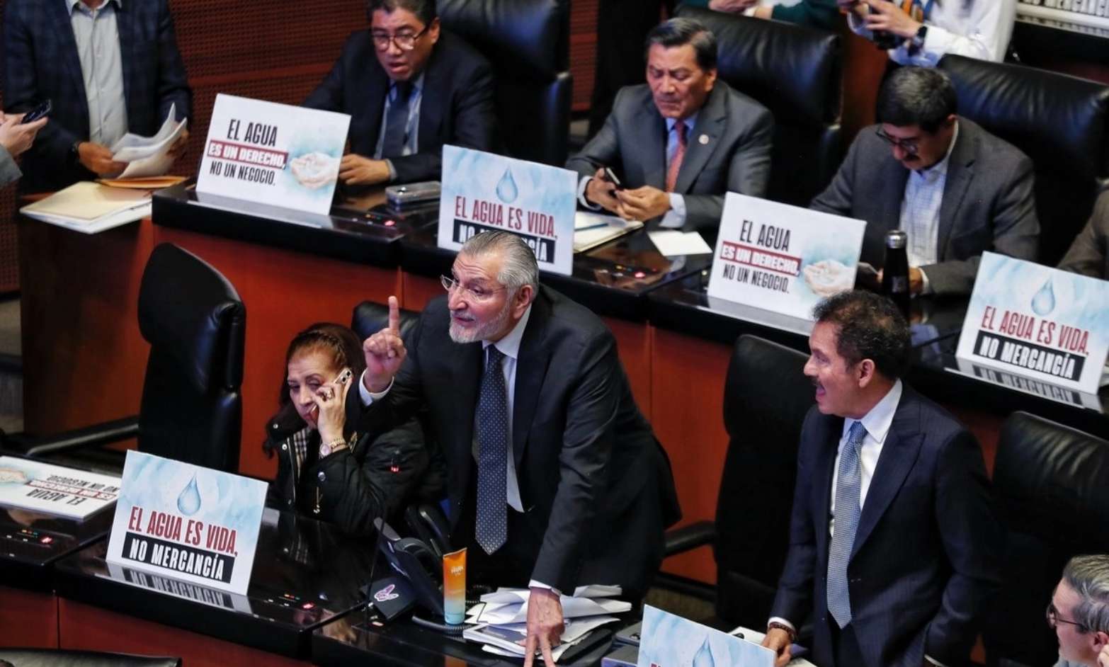Senado aprueba Ley General de Aguas con 68 cambios acordados con el sector campesino