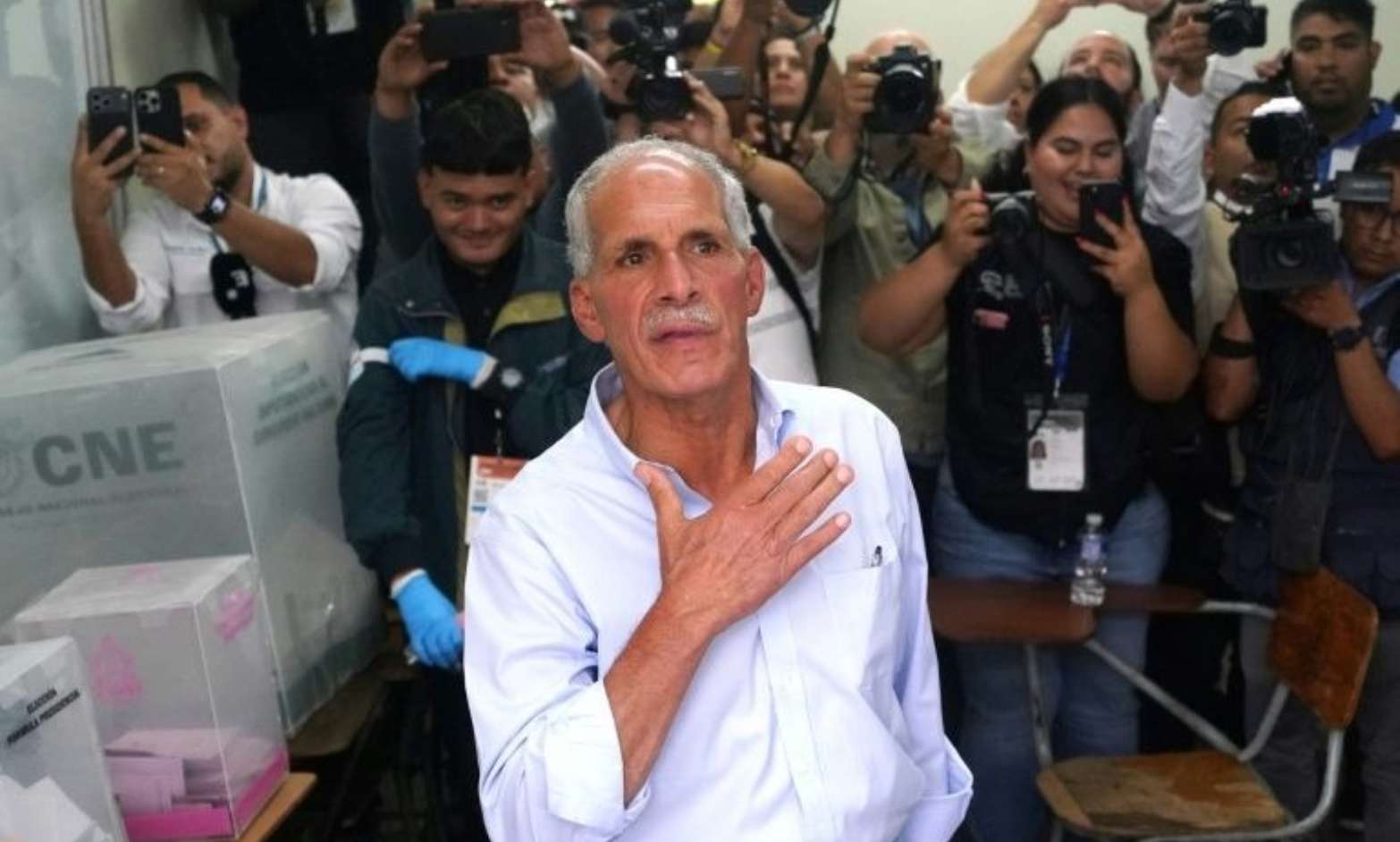 Ajustado conteo en Honduras mantiene cerrada la contienda presidencial