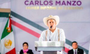 A un mes del asesinato de Carlos Manzo, FGE busca a cuatro implicados más