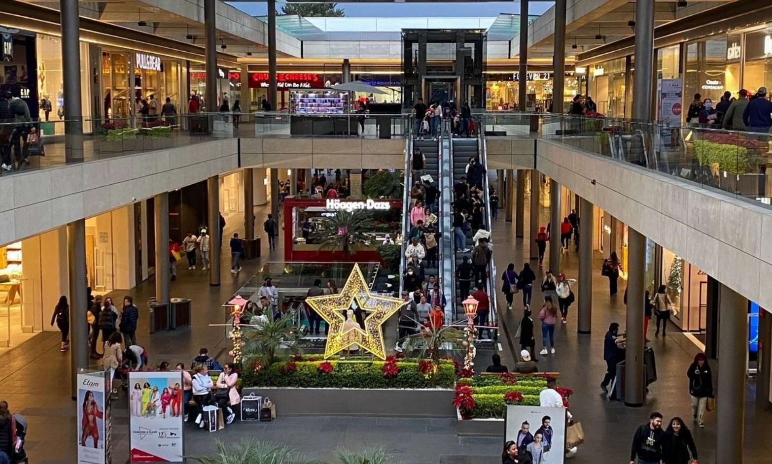 Fiestas decembrinas dejarán derrama de casi 115 mil mdp: Canaco