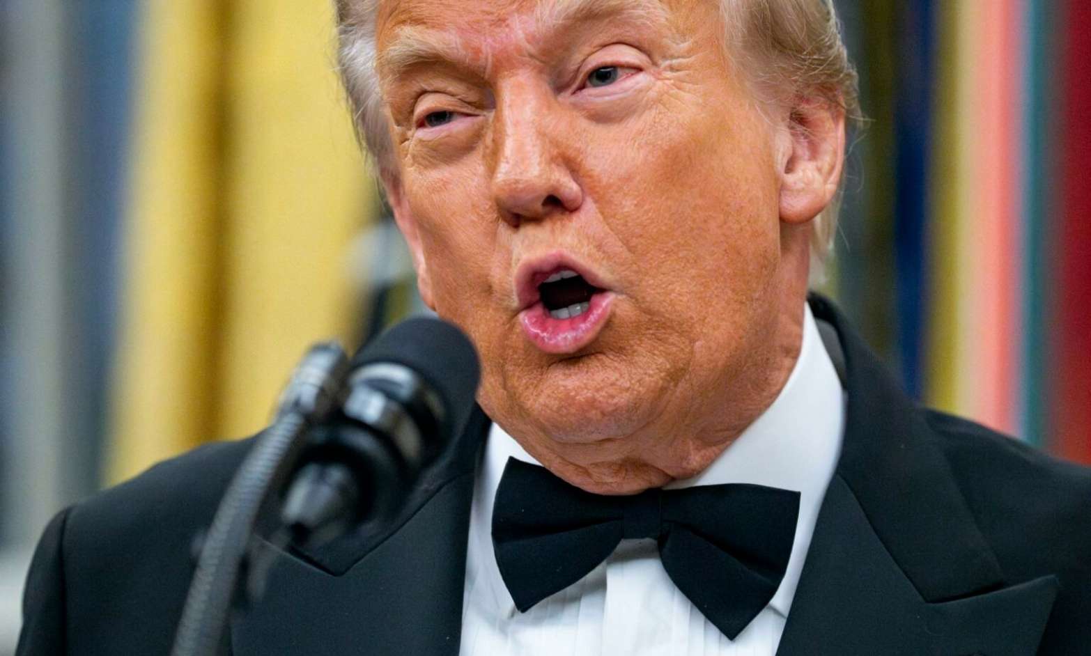 Trump prevé anunciar rescate agrícola por 12 mil millones ante crisis por aranceles