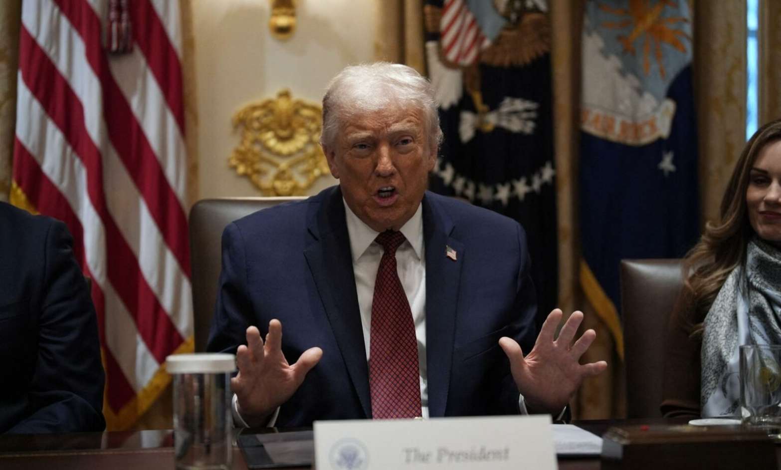 Trump anuncia decreto para impedir que los estados regulen la IA