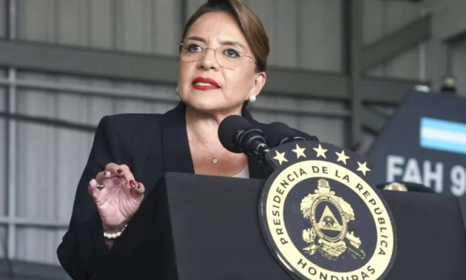 Presidenta de Honduras acusa injerencia electoral de Donald Trump en pasados comicios