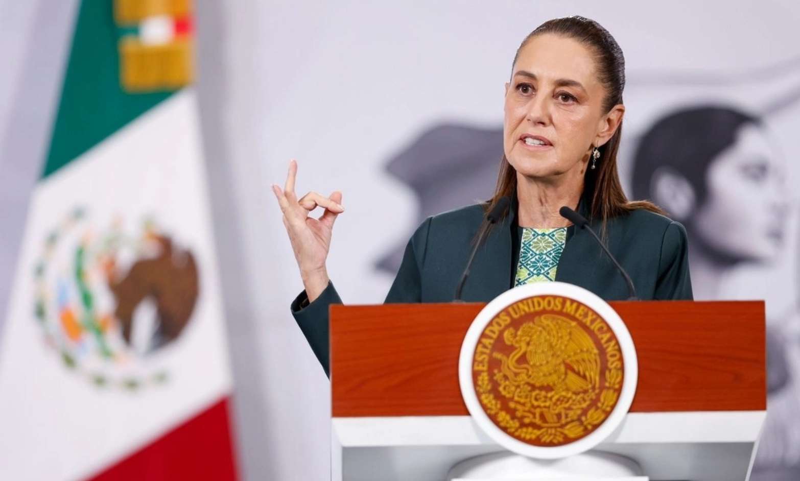 Forbes ubica a Claudia Sheinbaum como la quinta mujer más poderosa del mundo en 2025