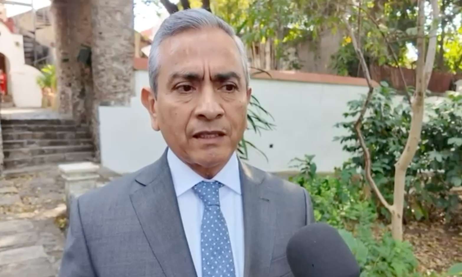 Confirman detención de policías y un civil en operativo en Temoac