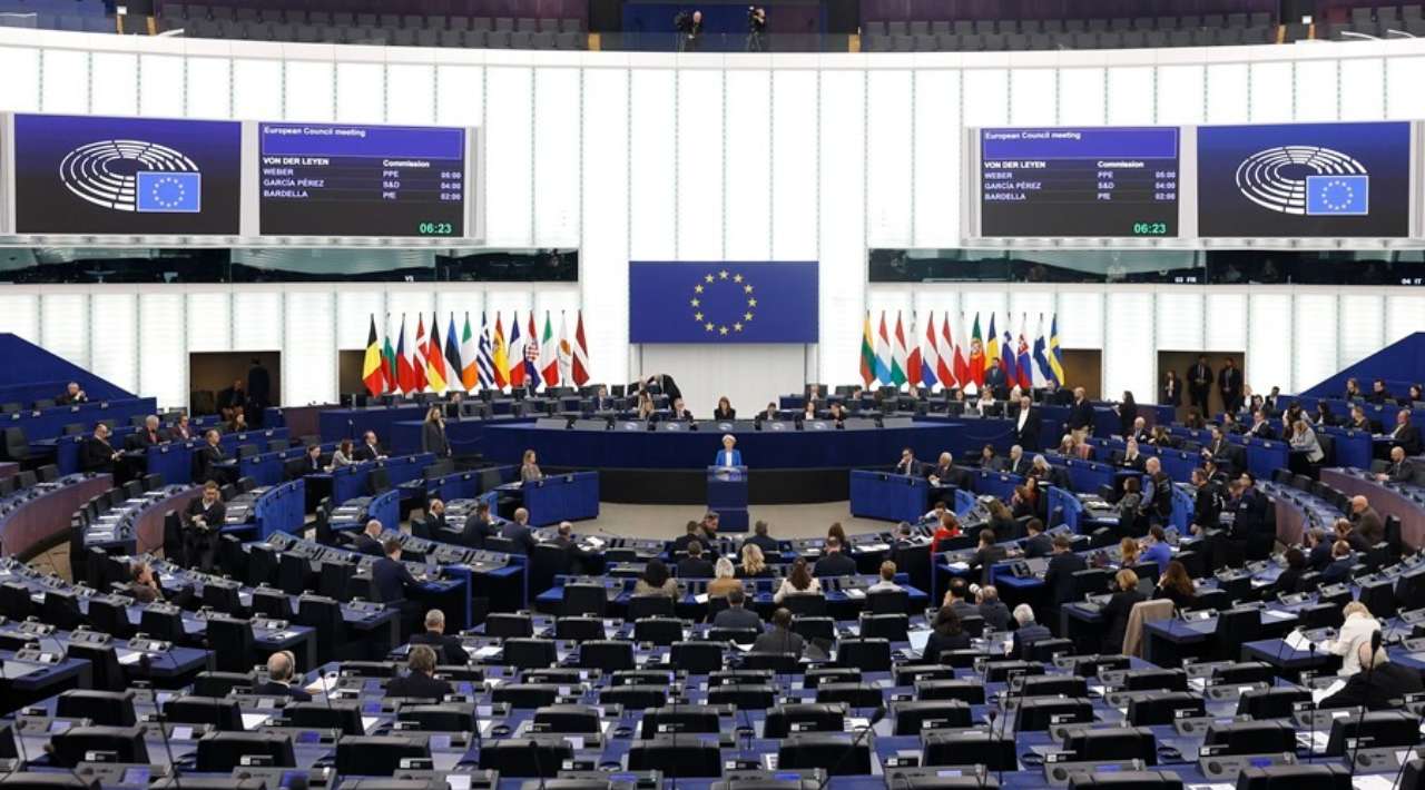 Parlamento Europeo suspende negociación comercial con EE. UU. por disputa sobre Groenlandia