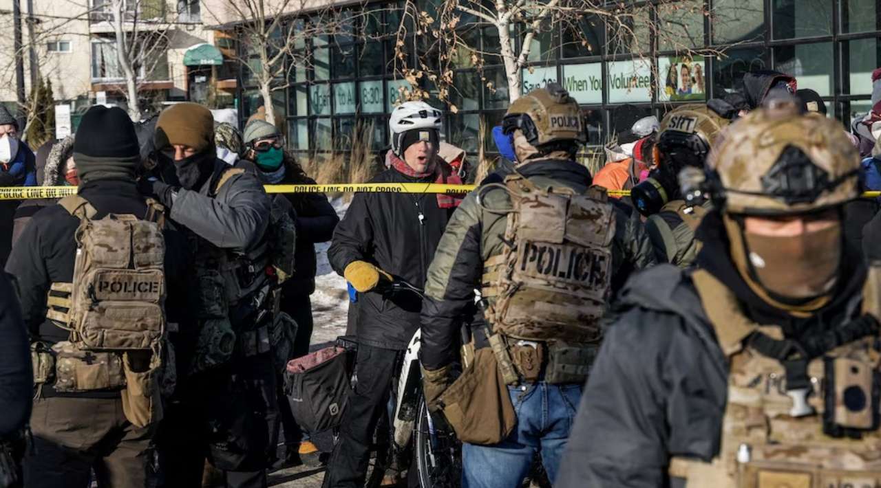 Agentes de inmigración matan a un hombre durante operativo en Minneapolis