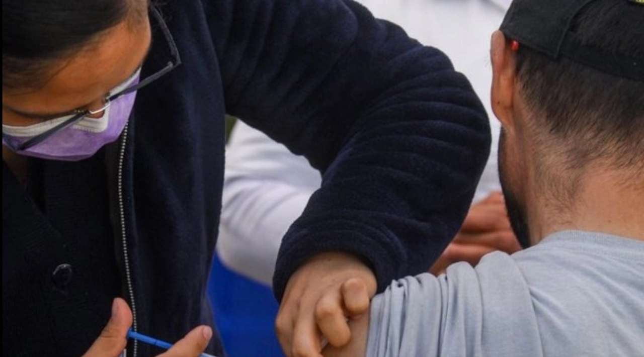 Salud refuerza vacunación ante casos de sarampión en México