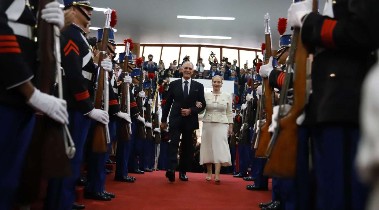 Nasry Asfura asume la presidencia de Honduras