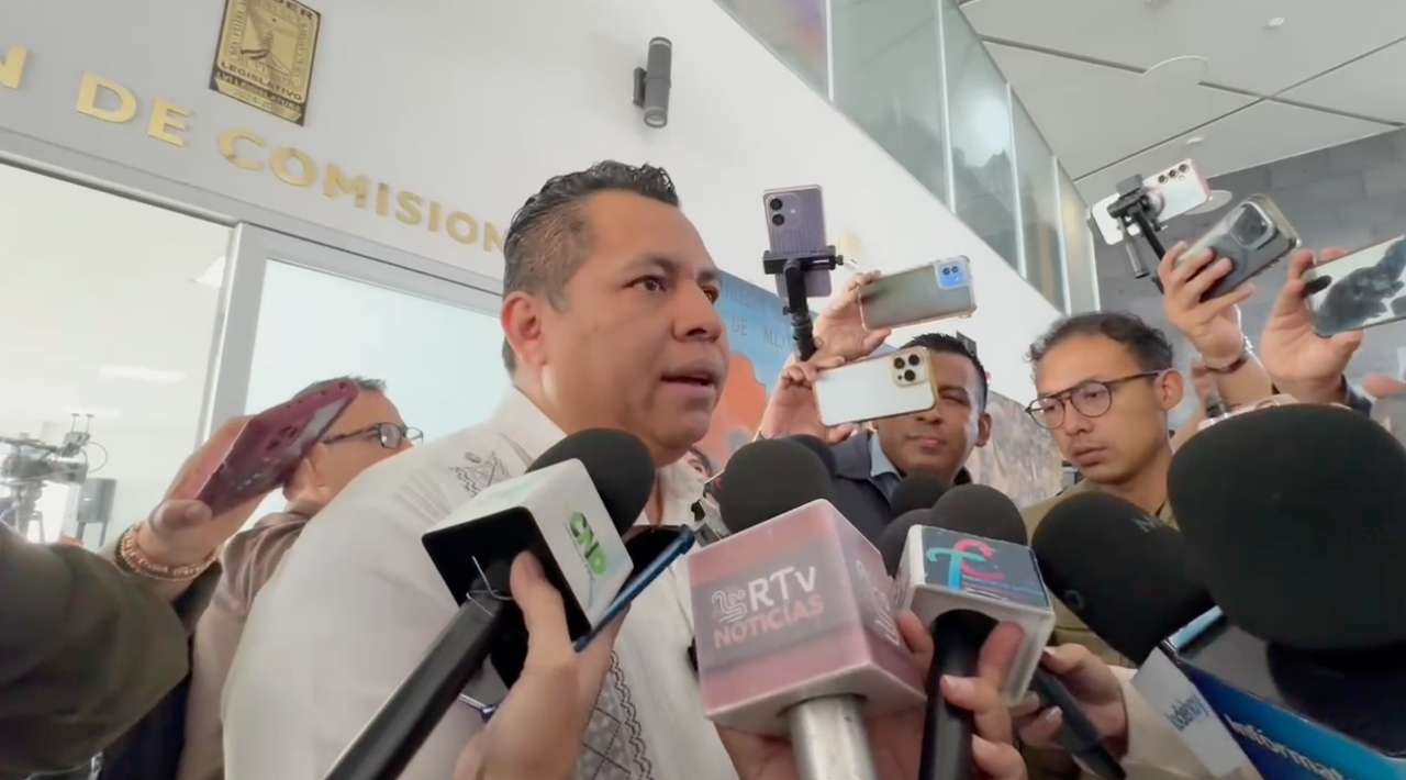 Llaman a transportistas a privilegiar el diálogo ante amparos por nueva ley de movilidad