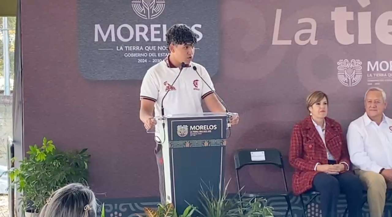 Inaugura gobernadora techumbre en CETIS 99 de Yautepec