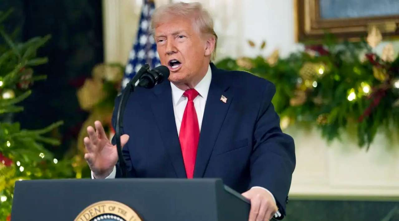 Trump amenaza con aranceles a países que no respalden su plan sobre Groenlandia