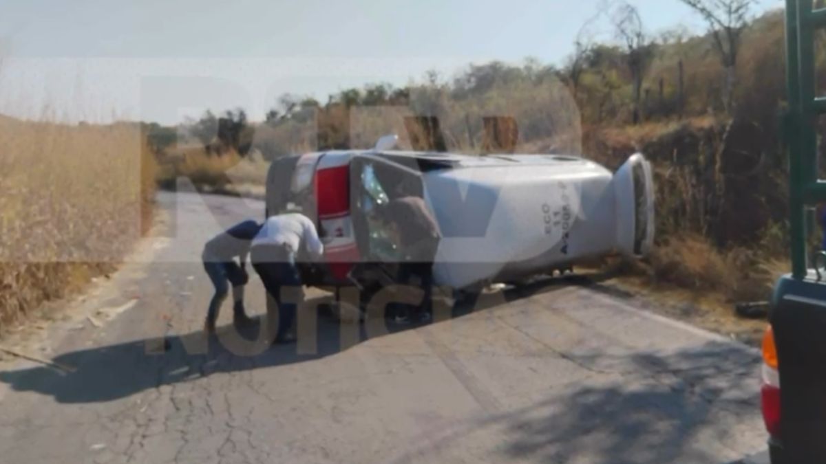 Al menos 10 lesionados tras volcadura de ruta en Tlaltizapán