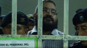 Vinculan a proceso a Javier Duarte por presunto desvío de 5 mdp en salud