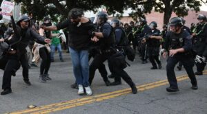 ICE detiene a 152 migrantes en Florida; hay al menos un mexicano