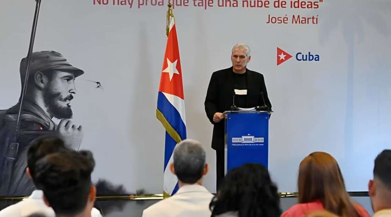Díaz-Canel agradece a México por envío de ayuda humanitaria a Cuba