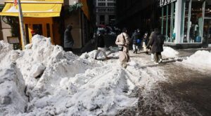 Suben a 18 los muertos por ola de frío en Nueva York