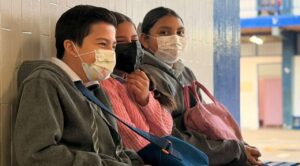 Edomex ordena uso obligatorio de cubrebocas en escuelas por sarampión