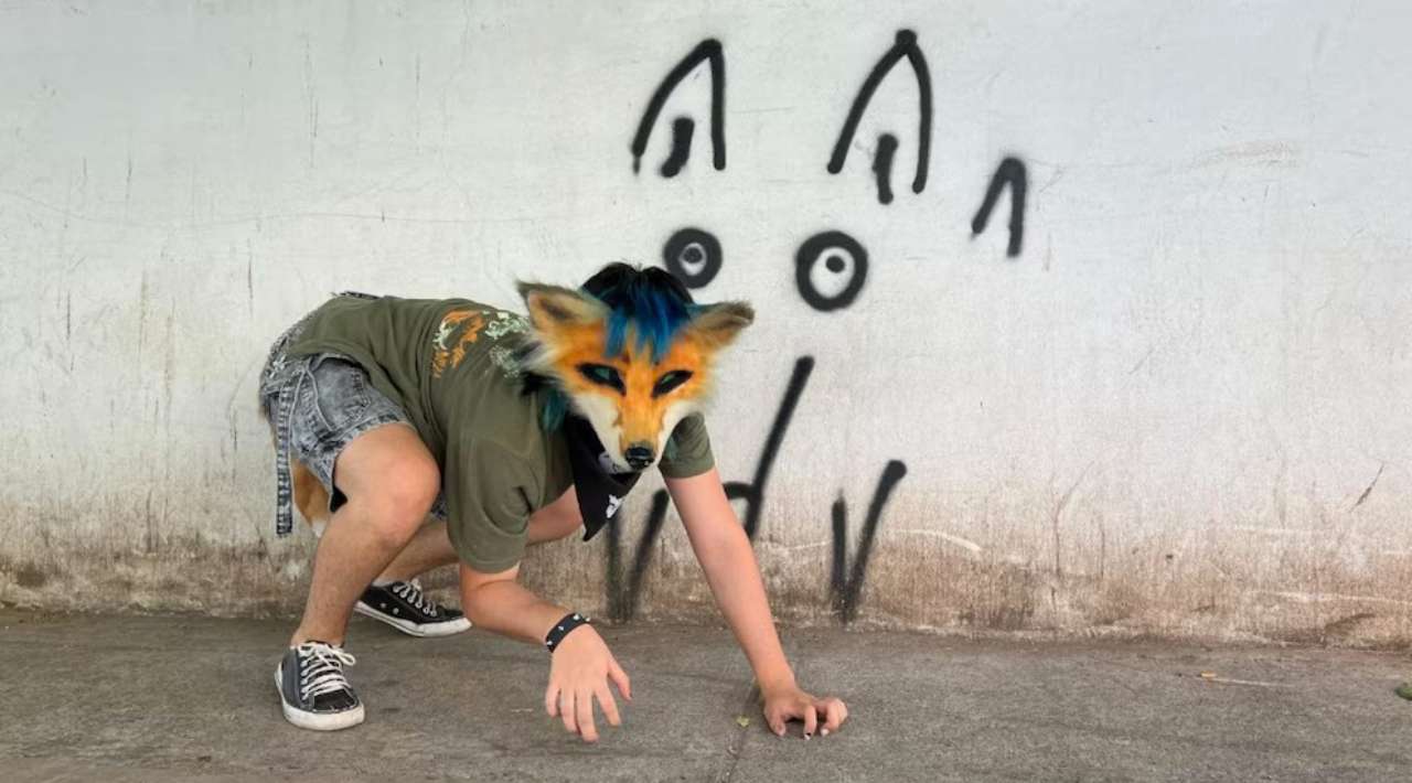 Jóvenes “therians” desatan debate global sobre identidad animal