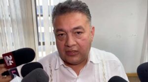 Incendio en pastizal alcanza patrullas fuera de servicio en instalaciones del C5