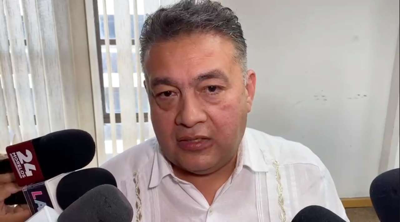 Incendio en pastizal alcanza patrullas fuera de servicio en instalaciones del C5