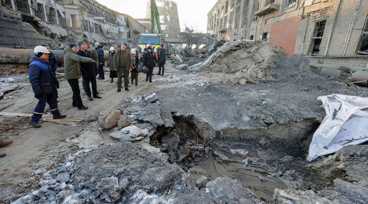 Rusia lanza ataque contra sistema energético de Ucrania