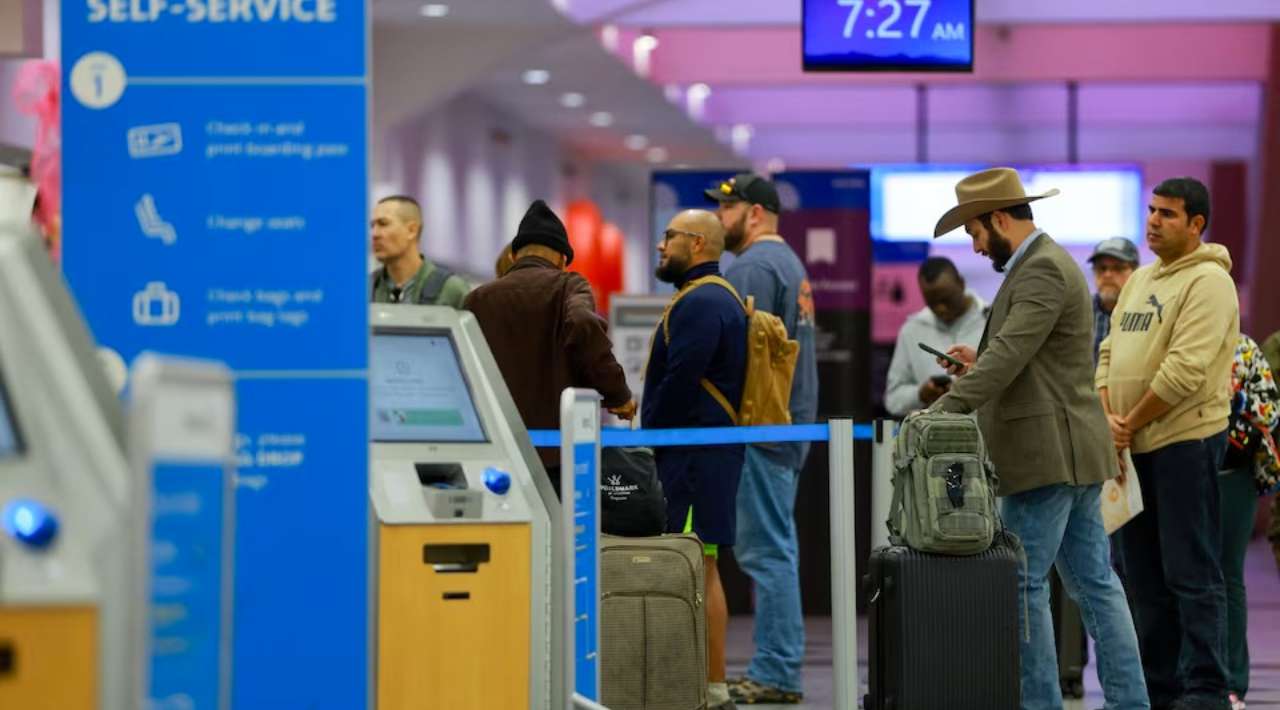 Incursión de drones provoca cierre aéreo en El Paso; autoridades de EE.UU. reabren operaciones