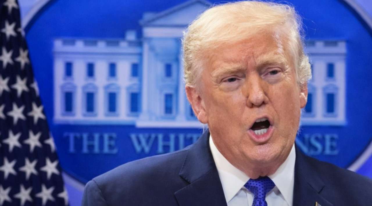 Trump impondrá arancel global del 10% tras fallo de la Corte Suprema