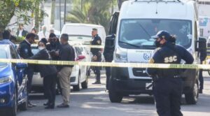 Muere mujer tras caer del décimo piso de edificio en Paseo de la Reforma