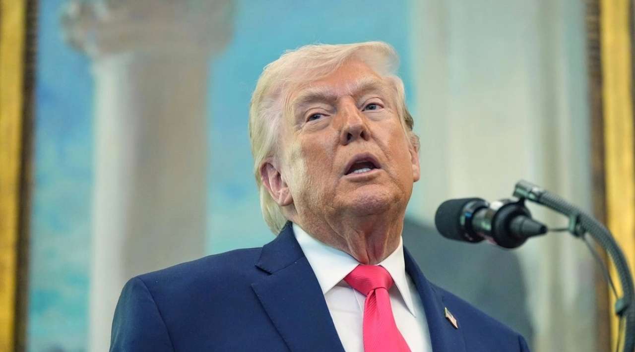 Trump afirma que ya negocia con Irán y busca un acuerdo “urgente”