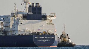 Arriba a Cuba petrolero ruso con 730 mil barriles