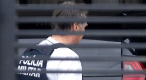 Bolsonaro sale del hospital y seguirá prisión domiciliaria temporal en Brasil
