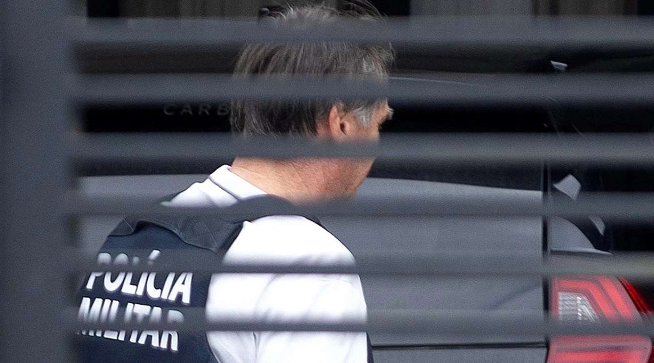 Bolsonaro sale del hospital y seguirá prisión domiciliaria temporal en Brasil