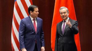 China respalda soberanía de Irán y pide a países del Golfo unirse contra injerencia externa