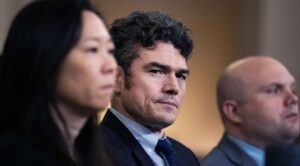 Renuncia jefa antiterrorismo de EE.UU. por guerra contra Irán