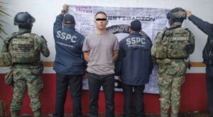 Detienen en CDMX a sujeto ligado a asesinato de candidato presidencial en Ecuador