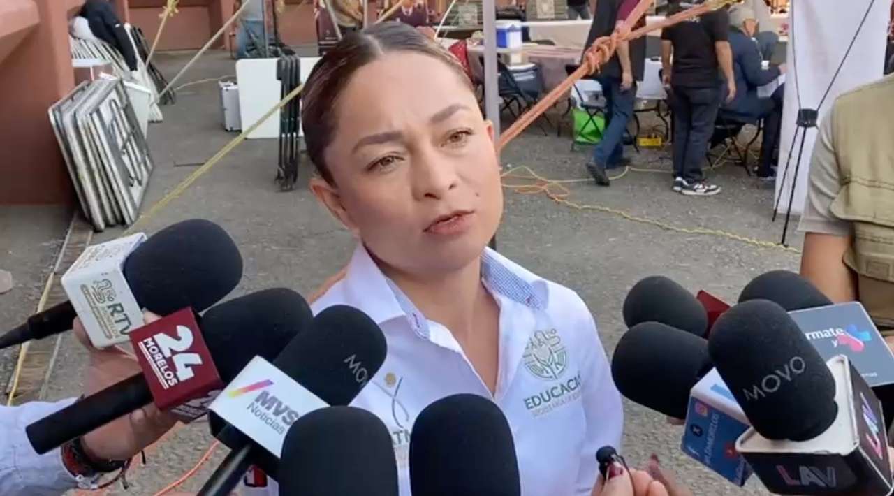 Capacitan a transportistas de Morelos ante llegada de turismo internacional