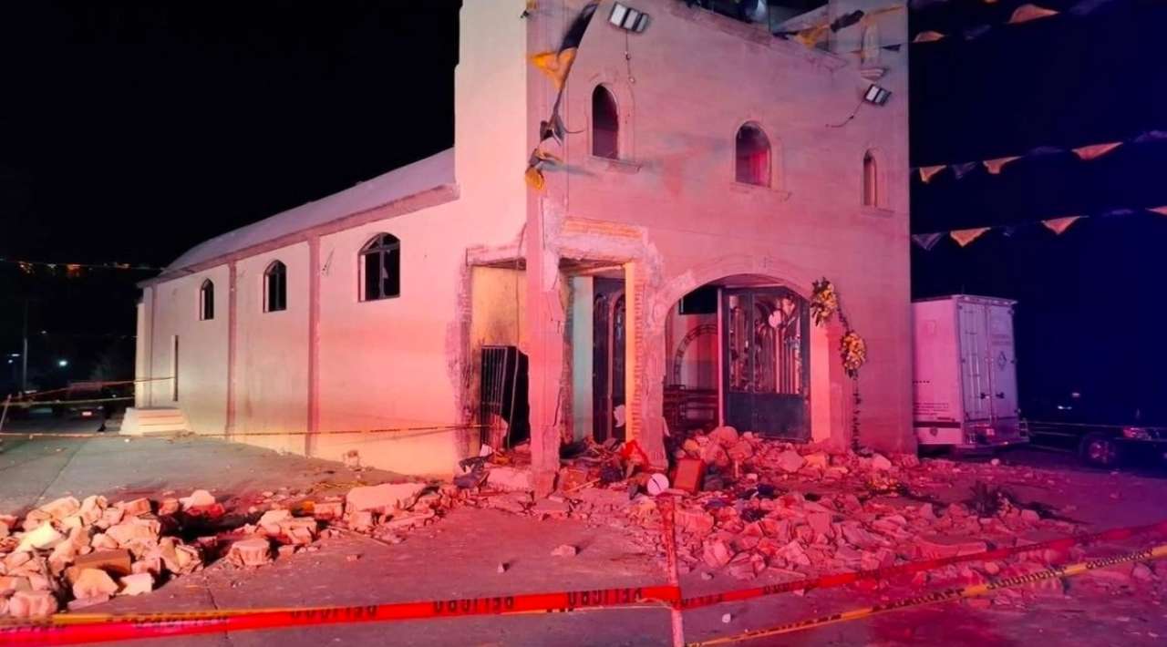Explosión de pirotecnia en templo deja un muerto y seis heridos en SLP