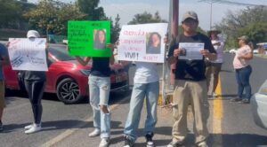 Bloquean Boulevard El Florido por desaparición de joven de Mazatepec