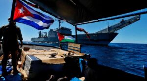 Llega a Cuba primer barco con ayuda internacional