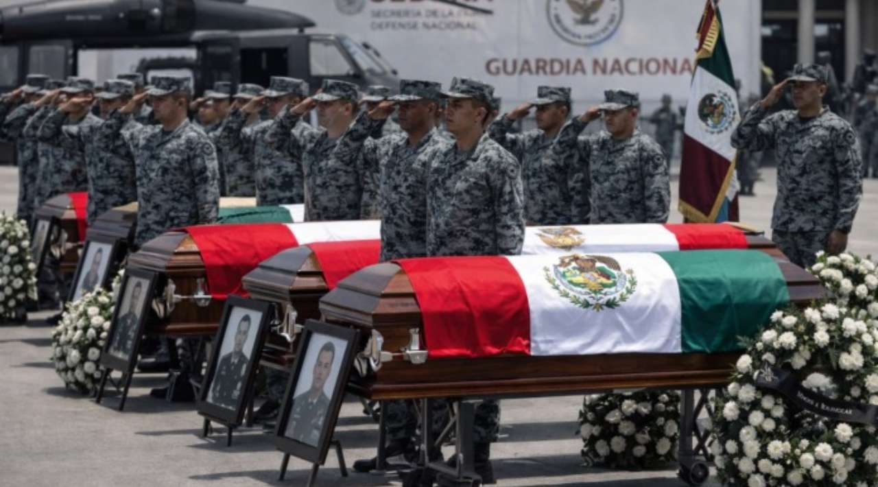 Sheinbaum encabeza homenaje a militares caídos en operativo contra “El Mencho”