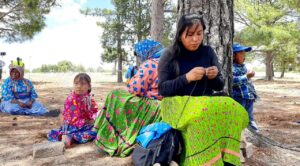 Corte permite a comunidad rarámuri certificar nacimientos y muertes en la Sierra Tarahumara