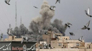 EE.UU. cierra embajadas en Kuwait y Arabia Saudita tras ataques iraníes