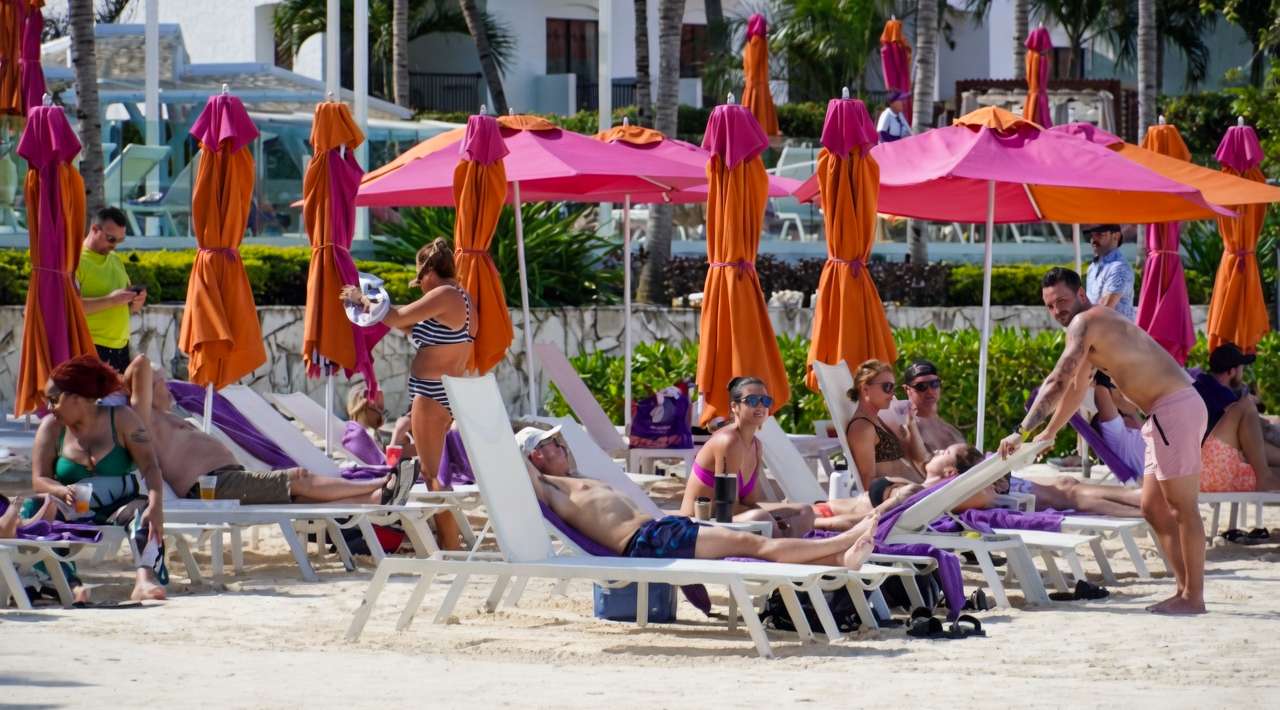 Turismo internacional en México crece 10% en enero de 2026