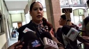 Aplicarán revisiones de mochila con participación de padres en bachilleratos